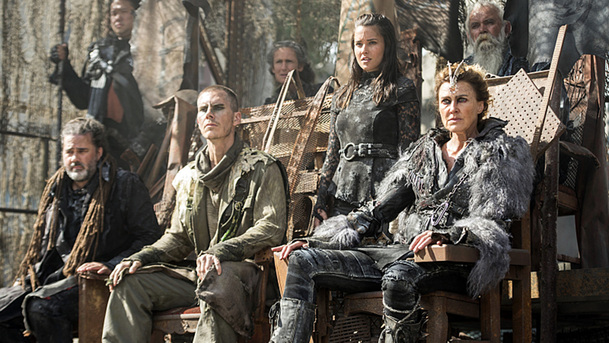 The 100: Trailer na 4. sezonu ukazuje radioaktivní zkázu | Fandíme serialům