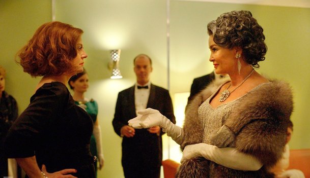 Jessica Lange a Susan Sarandon si půjdou po krku v seriálu FEUD | Fandíme serialům