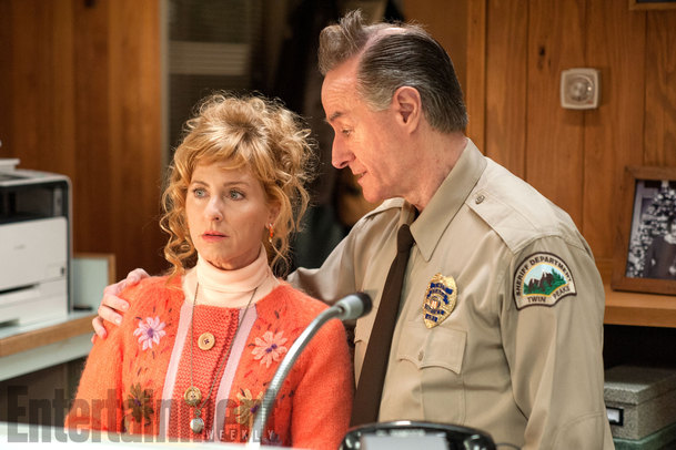 Městečko Twin Peaks: První pořádné fotky | Fandíme serialům