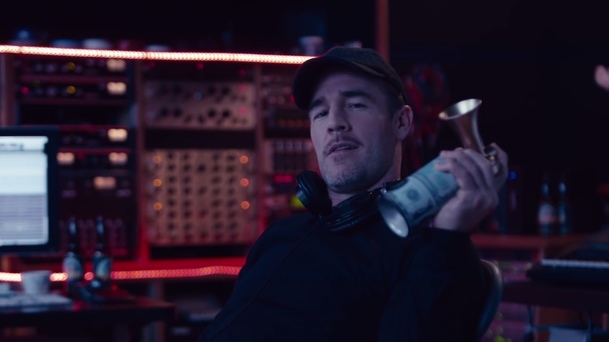 What would Diplo Do?: James Van Der Beek jako namistrovaný DJ | Fandíme serialům