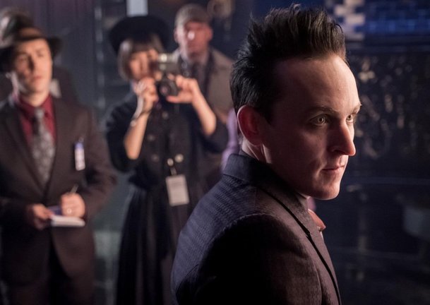 Gotham: Nový trailer ala Batman začíná | Fandíme serialům