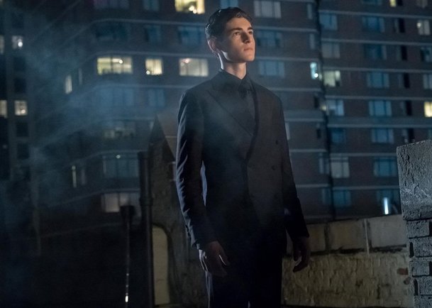 Gotham: Nový trailer ala Batman začíná | Fandíme serialům