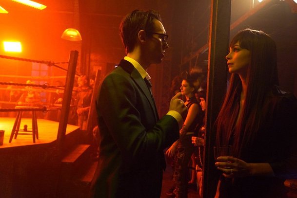 Gotham: Do města přichází Profesor Pyg | Fandíme serialům