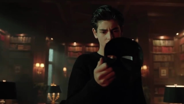 Gotham: Obsáhlý trailer odhaluje datum pokračování 4. řady | Fandíme serialům