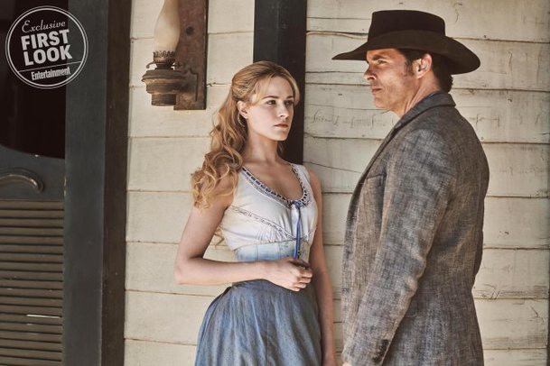 Westworld: Nové fotky Dolores z 2. série budí spekulace | Fandíme serialům