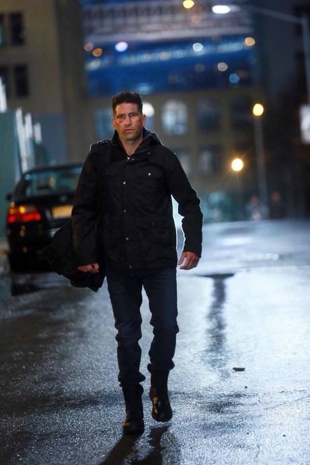 The Punisher: Nové fotky z natáčení i nové tváře | Fandíme serialům