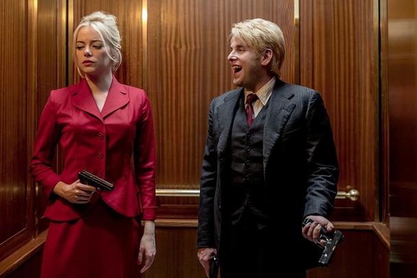 Maniac: Emma Stone a Jonah Hill v šíleném traileru | Fandíme serialům