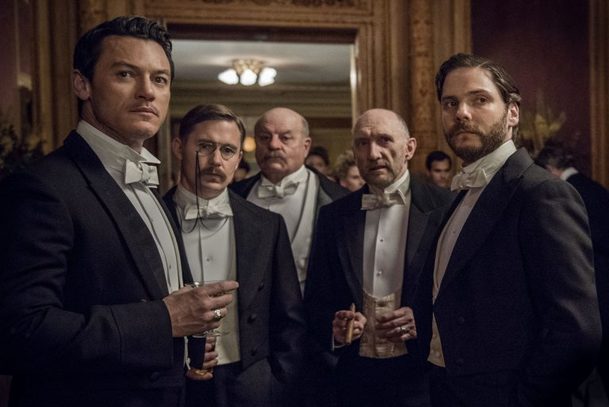 Angel of Darkness: Sequel The Alienist potvrzen | Fandíme serialům