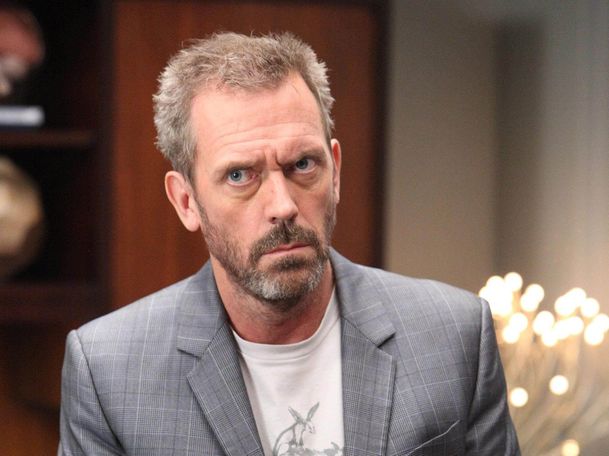 Avenue 5: Hugh Laurie míří do vesmíru | Fandíme serialům