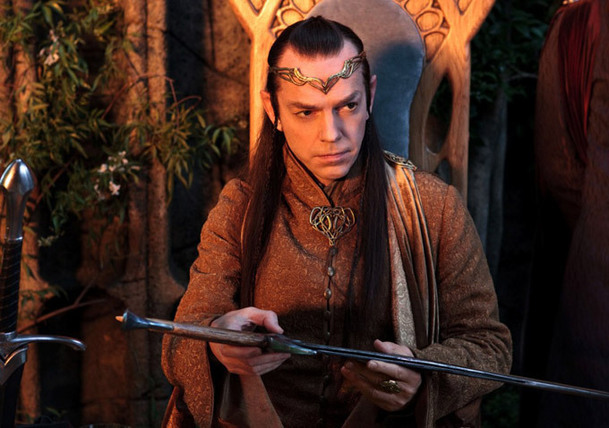 Pán prstenů: Představí se Hugo Weaving znovu jako Elrond? | Fandíme serialům