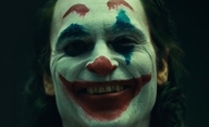 Joker: První video s padouchem v jeho make-upu | Fandíme filmu