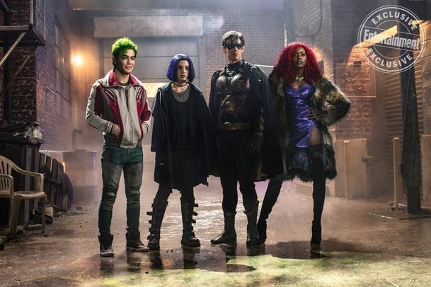 Titans: Nabušený nový trailer a detaily o premiéře v ČR | Fandíme serialům