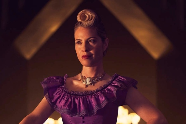 AHS: Apocalypse: Recenze | Fandíme serialům