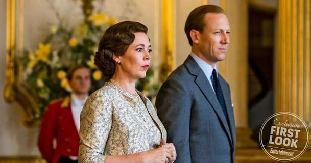 The Crown: Nové snímky z 3. série | Fandíme serialům