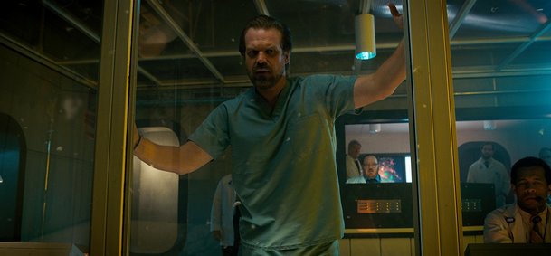 Stranger Things: David Harbour čekal, že seriál bude fiasko | Fandíme serialům