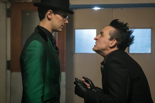 Gotham: Minirecenze 10. epizody 5. série: Já jsem Bane! | Fandíme serialům