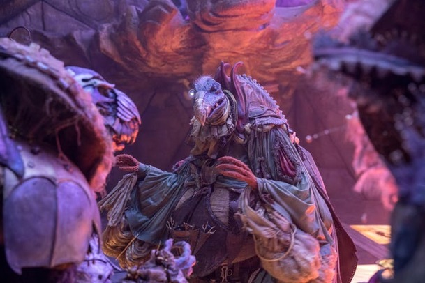 The Dark Crystal: Krásné video představuje loutkovou animaci a efekty | Fandíme serialům