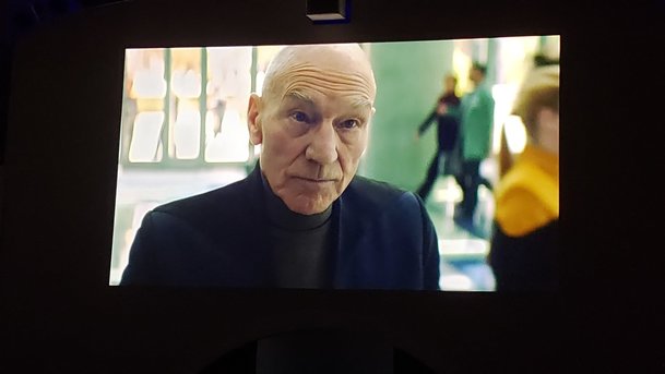 Star Trek: Picard: Série o slavném kapitánovi našla talentovaného šéfa | Fandíme serialům