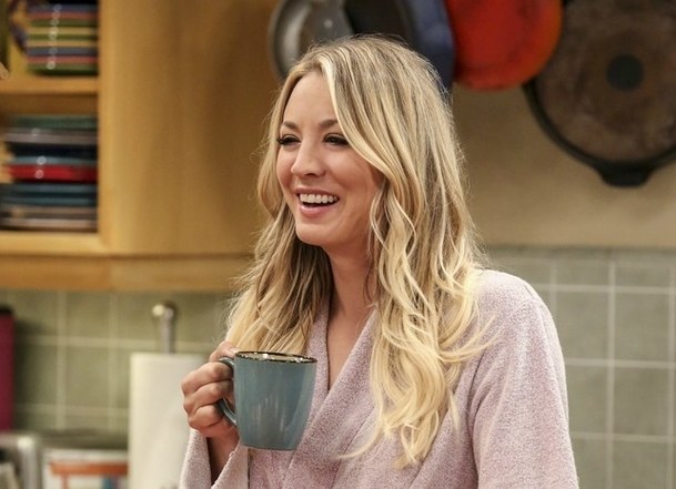 Flight Attendant: Kaley Cuoco se pouští do dalšího seriálu | Fandíme serialům