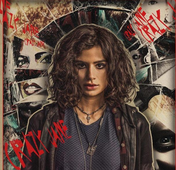 Doom Patrol: Bizarní monstra, paranormální "sex" tým a disco k tomu, trailer na 2. řadu šílenostmi nešetří | Fandíme serialům