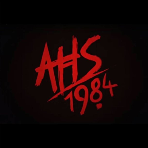 American Horror Story: 1984 - Teaser připomíná, že je nová řada poctou hororům z osmdesátých let | Fandíme serialům