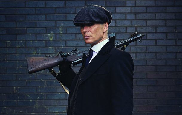 Peaky Blinders. Příběh gangu z Birminghamu po 6. sérii zakončí film | Fandíme serialům