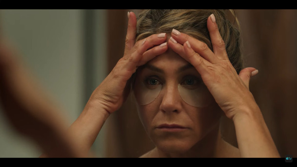 The Morning Show: Třaskavý svět zpráv s Jennifer Aniston představuje dramatický trailer | Fandíme serialům