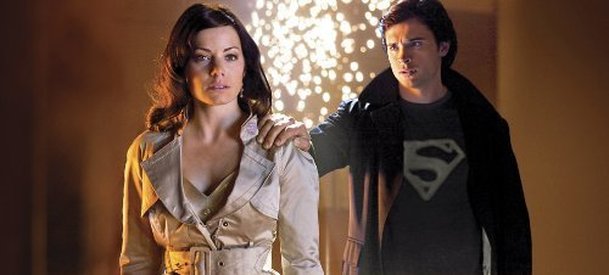 Crisis on Infinite Earths: V chystaném crossoveru se vedle Clarka ze Smallvillu vrátí i "jeho" Lois Lane | Fandíme serialům