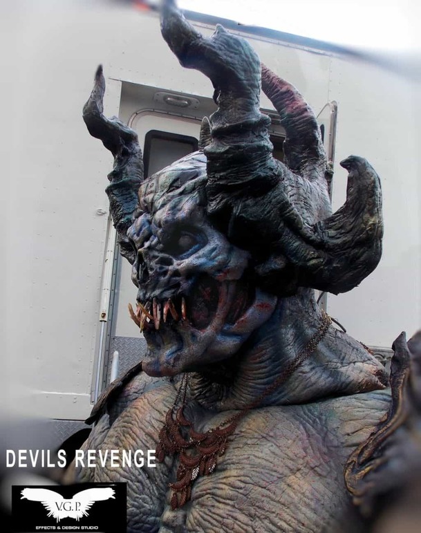 Devil's Revenge: Kapitán Kirk jde po krku krvelačným vyvržencům z pekla | Fandíme filmu