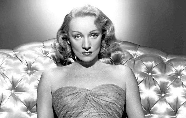 Marlene Dietrich znovu ožije v chystaném seriálu, aneb co chystá Ryan Murphy | Fandíme serialům