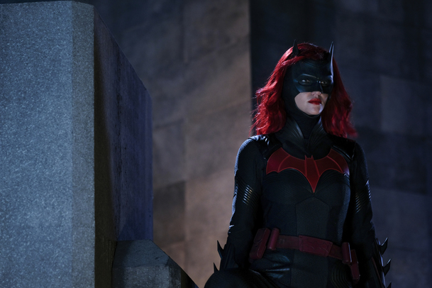 Batwoman po první sérii mění představitelku hlavní role | Fandíme serialům