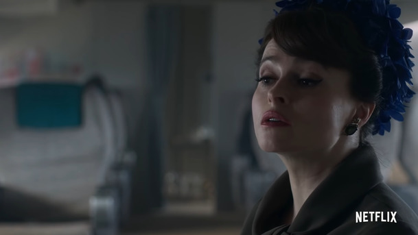 The Crown 3: Plnohodnotný trailer se soustředí na Olivii Colman a Helen Bonham Carter | Fandíme serialům