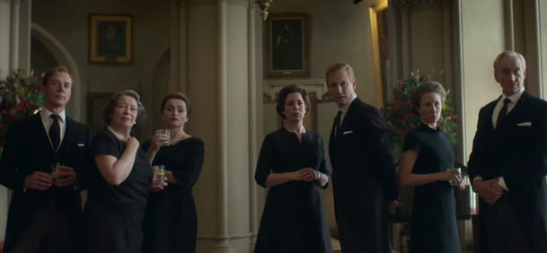 The Crown 3: Plnohodnotný trailer se soustředí na Olivii Colman a Helen Bonham Carter | Fandíme serialům