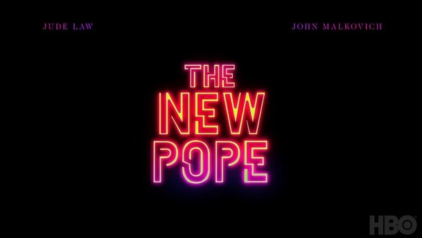 The New Pope: Nový teaser blíže představuje nového papeže s tváří Johna Malkoviche | Fandíme serialům