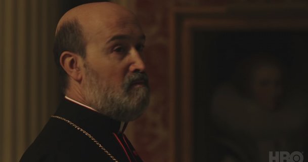 The New Pope: Nový teaser blíže představuje nového papeže s tváří Johna Malkoviche | Fandíme serialům