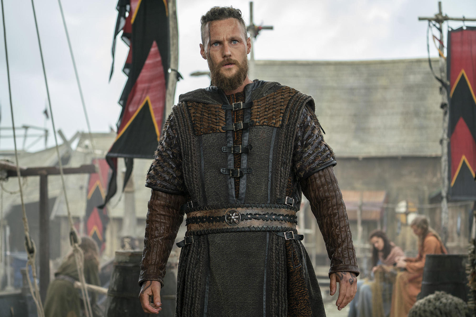 Vikings S06E01 Exclusive Sneak Peek, Final Season Opening Minutes, Rotten  Tomatoes TV 