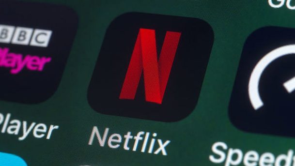 Netflix v letošním roce utratí za vlastní obsah neuvěřitelnou částku | Fandíme serialům