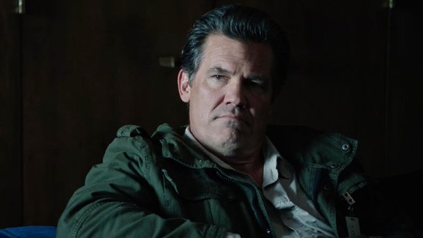 Outer Range: Josh Brolin se vrací do televize pod produkční záštitou Brada Pitta | Fandíme serialům