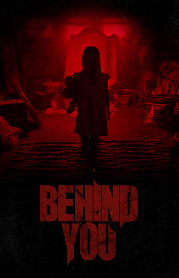 Behind You: Znalci hororů vědí, že to nejděsivější máte vždy hned za zády | Fandíme filmu