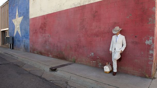 Proč je Volejte Saulovi ještě lepší seriál než Perníkový táta | Fandíme serialům