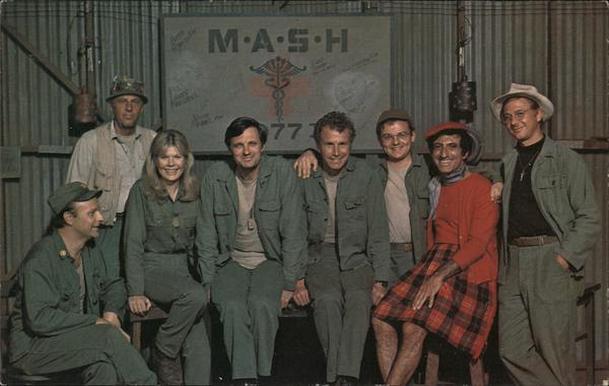 M*A*S*H: Proč Wayne "Trapper" Rogers opustil seriál | Fandíme serialům