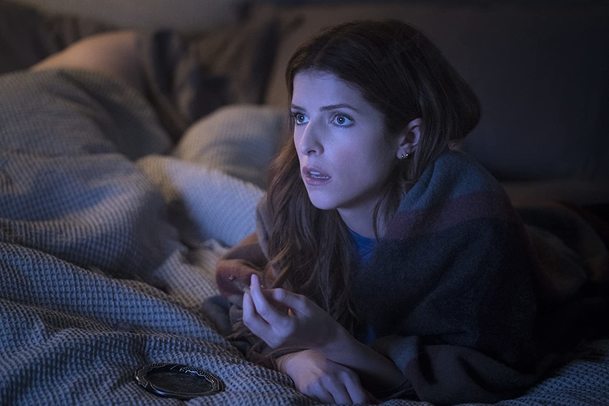 Dummy: Anna Kendrick se kamarádí s pěkně sprostou sexuální panenkou | Fandíme serialům