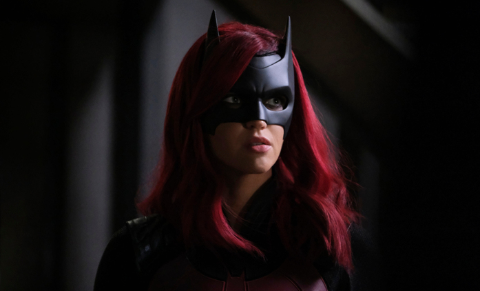 Batwoman: Kostým nové představitelky netopýří hrdinky odhalen | Fandíme seriálům