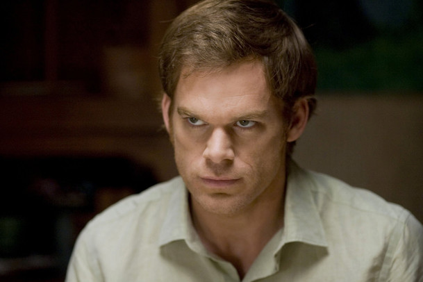 Dexter: Tvůrci nehodlají měnit minulost, ale tentokrát chtějí udělat vše správně | Fandíme serialům