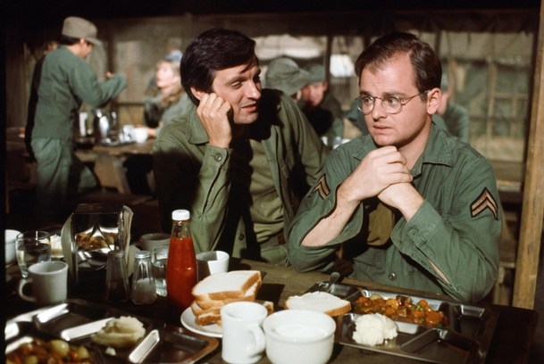 M*A*S*H: Radar byl k pomilování, jeho představitel na facku | Fandíme serialům