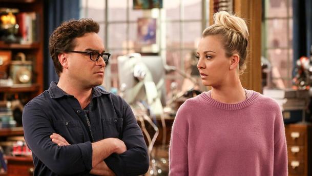 Teorie velkého třesku: Kaley Cuoco stojí o shledání po letech po vzoru Přátel | Fandíme serialům