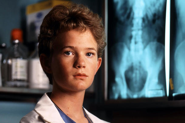 Doogie Howser: Která herečka nově nahradí Neila Patricka Harrise | Fandíme serialům