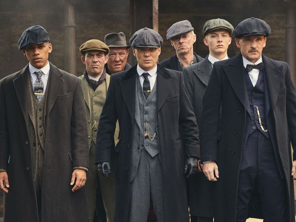 Peaky Blinders. Příběh gangu z Birminghamu po 6. sérii zakončí film | Fandíme serialům