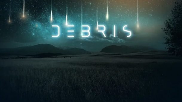 Debris: Nový sci-fi seriál zkoumá vliv úlomků mimozemské lodi na Zemi | Fandíme serialům