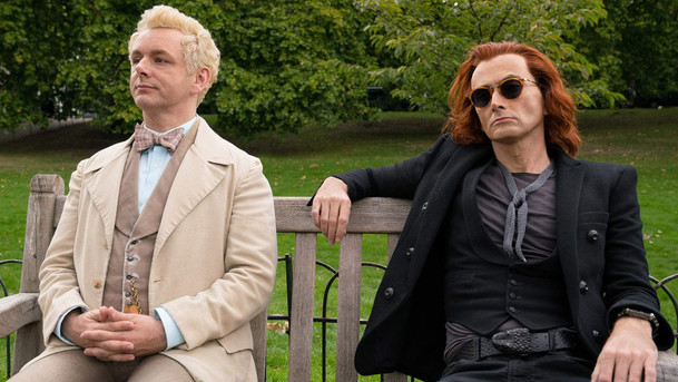 Good Omens: Komediální fantasy se vrátí ve 2. řadě | Fandíme serialům